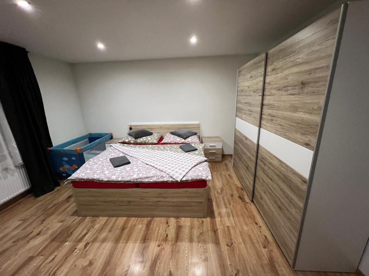 Family Apartments Mýto pod Ďumbierom Zewnętrze zdjęcie
