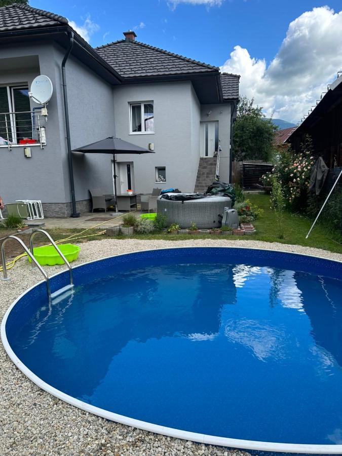Family Apartments Mýto pod Ďumbierom Zewnętrze zdjęcie